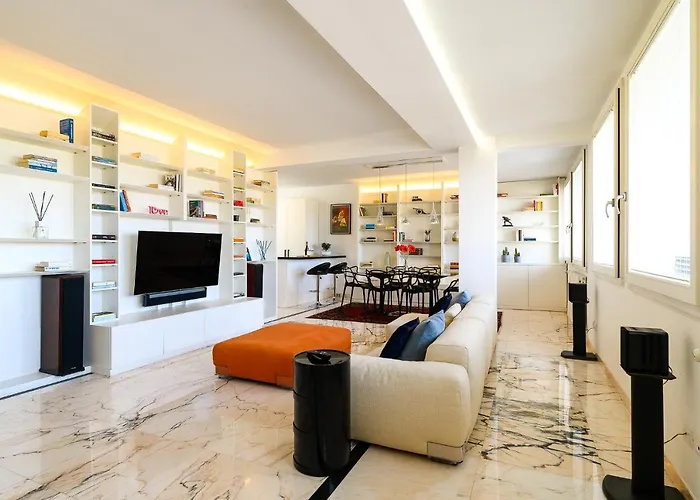 Peaceful Penthouse With Garage By Ndp Rent