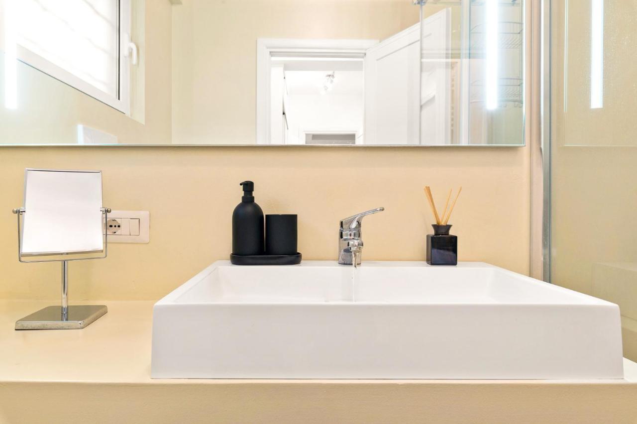 Peaceful Penthouse With Garage By Ndp Rent *